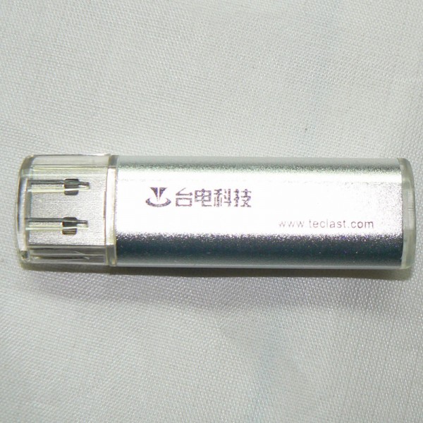 Teclast 2GB USB Flash Disk With Encryption and antivirus capabilities(silver)